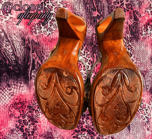 Rare Vintage Italian Shoemakers Glossy Woven Mules.