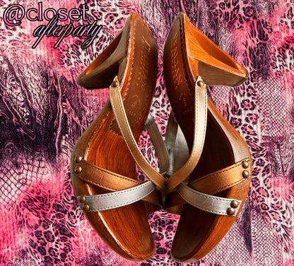 Rare Vintage Italian Shoemakers Glossy Woven Mules.