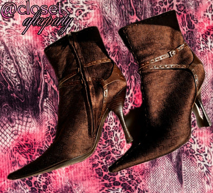 VINTAGE BCB Girls All over Monogram Ankle Boots